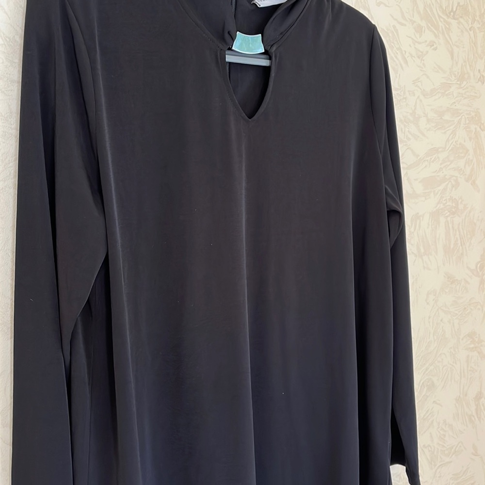 Susan Graver Black Silky & Silver High Neck Silver Long Sleeve Top Size M - Picture 3 of 5